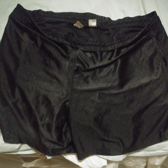 COPY - Nike shorts 3 pairs - Picture 2 of 5